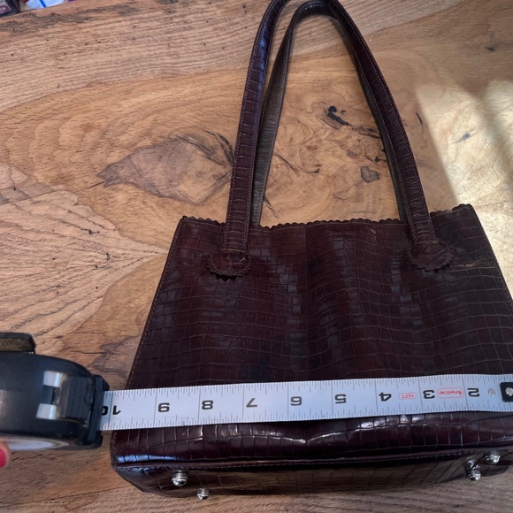 Donald J. Pliner Genuine Leather Handbag Croc-embossed Brown Patent Shine - Picture 13 of 13